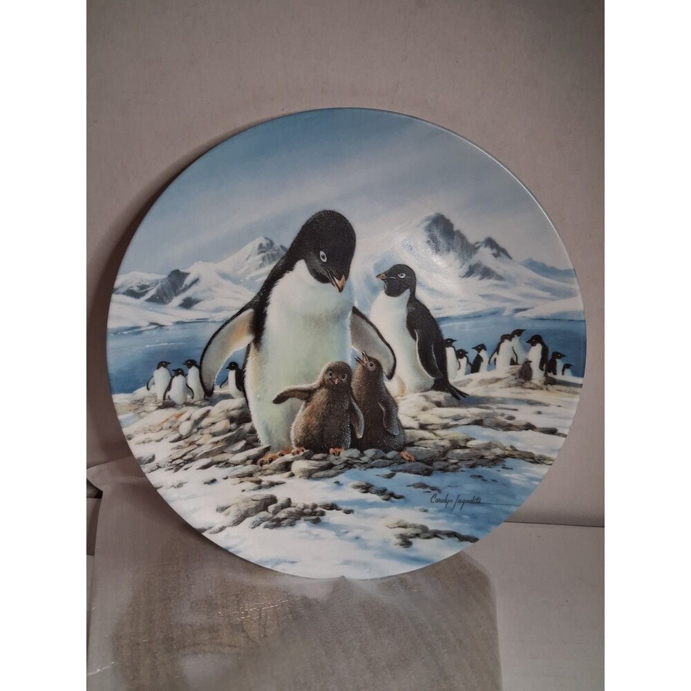 1992 W.S.Geoege's "Little Explorer"The Penguin Porcelain Collectors Plate(6cc)